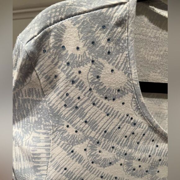 Chico’s top size large - Picture 4 of 4